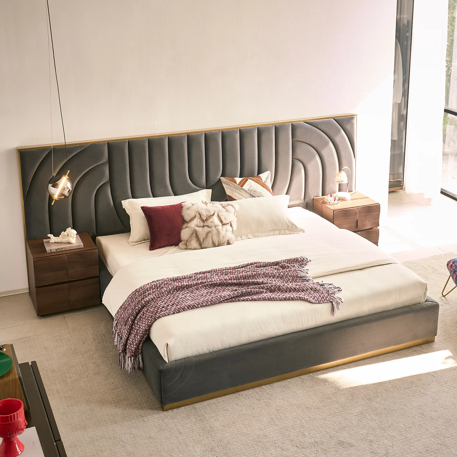 Cama Queen Sharon Velvet Gris Oscuro - Image 5