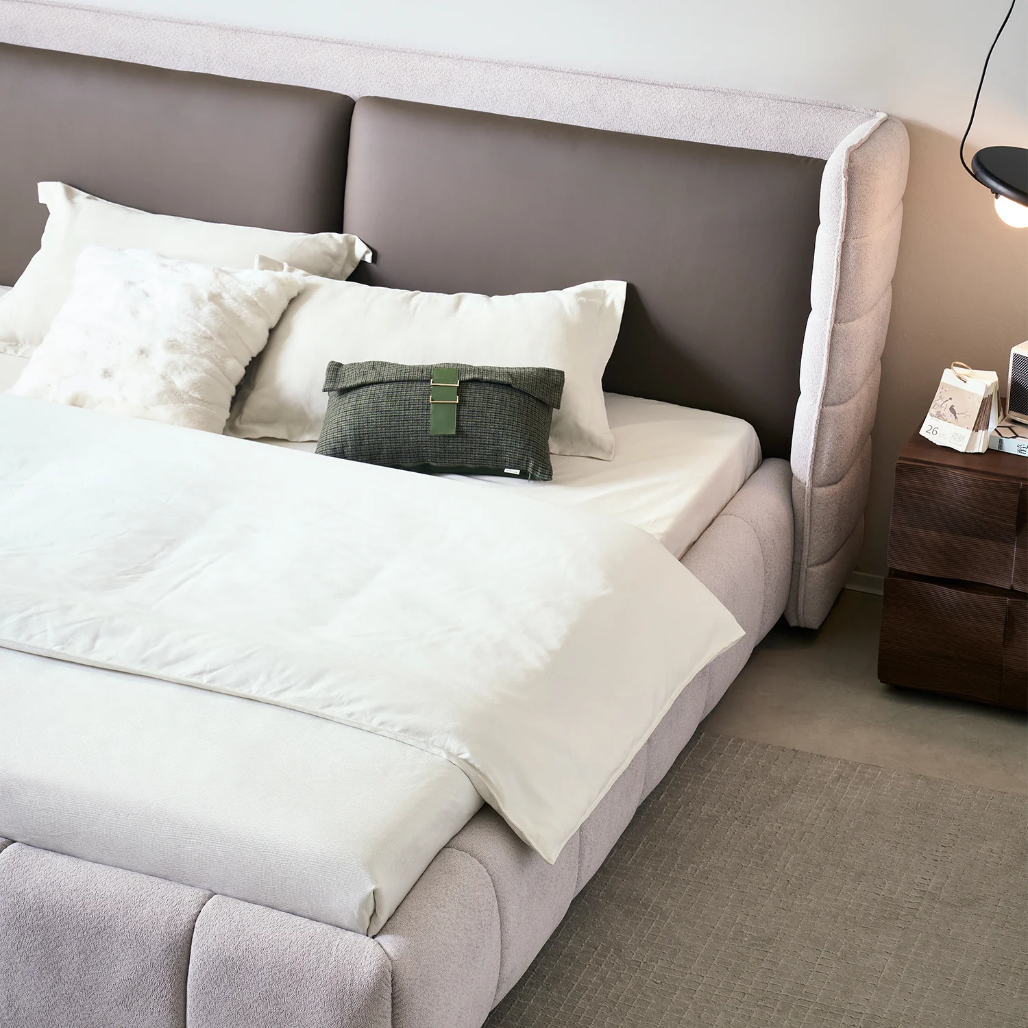 Cama Queen Toscana Velvet Café - Image 7