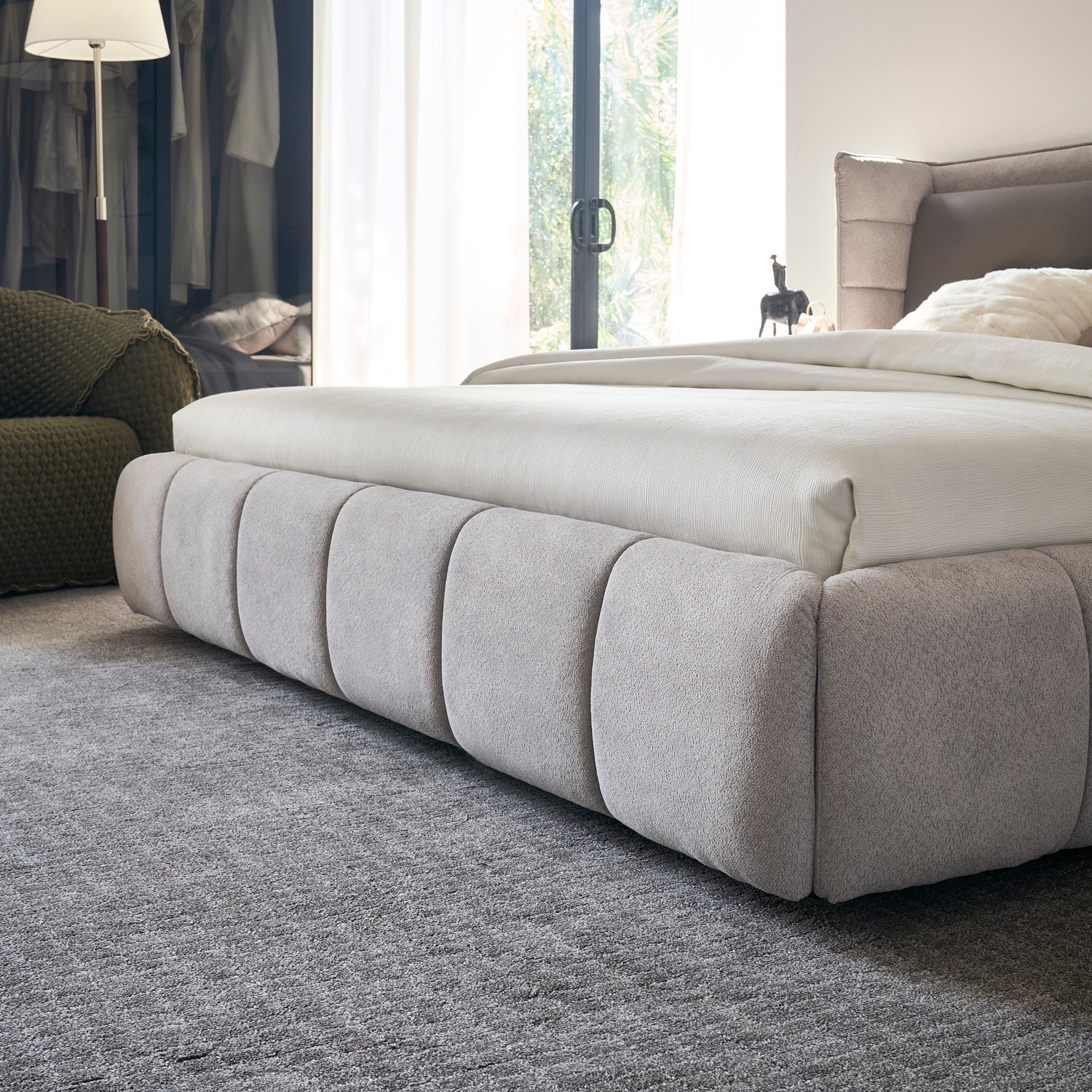 Cama Queen Toscana Velvet Gris - Image 8
