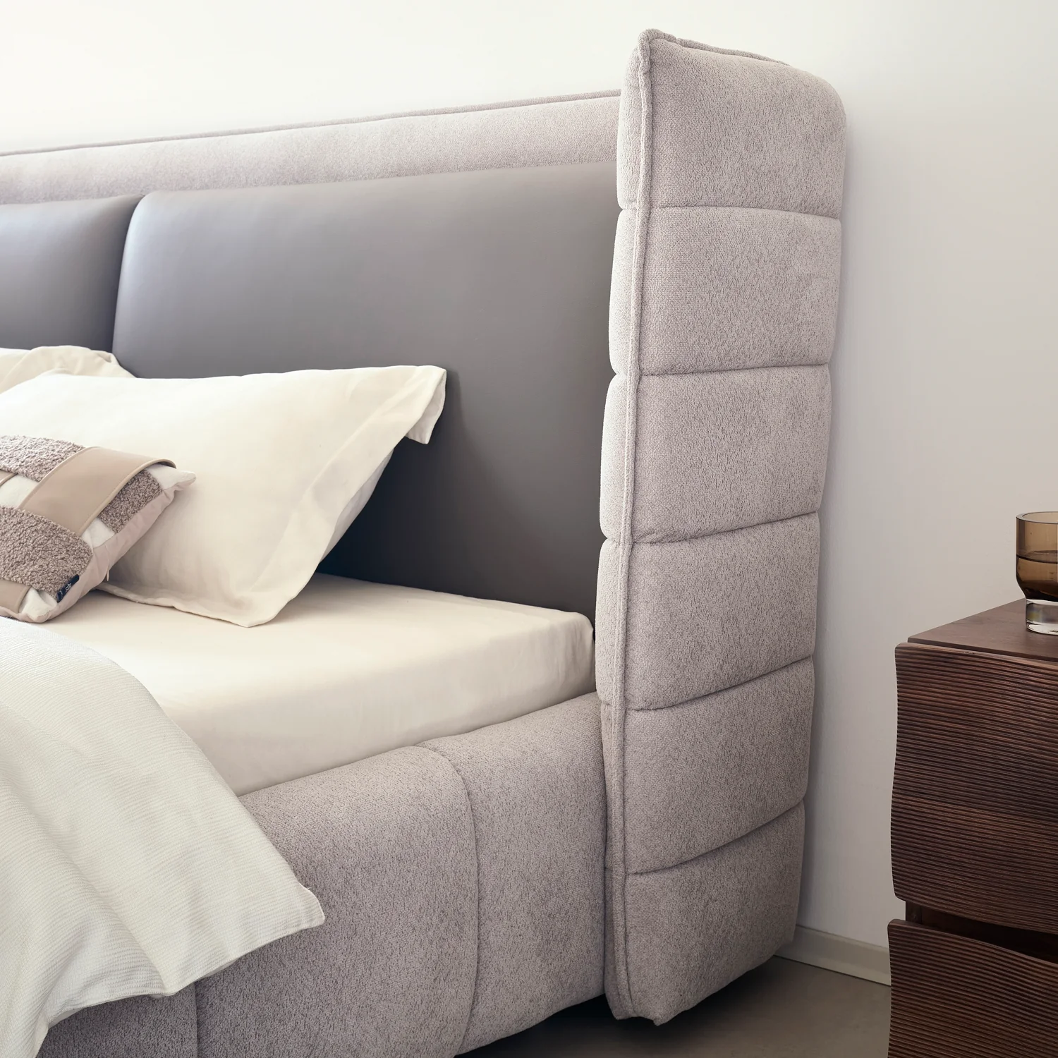 Cama Queen Toscana Velvet Gris - Image 9