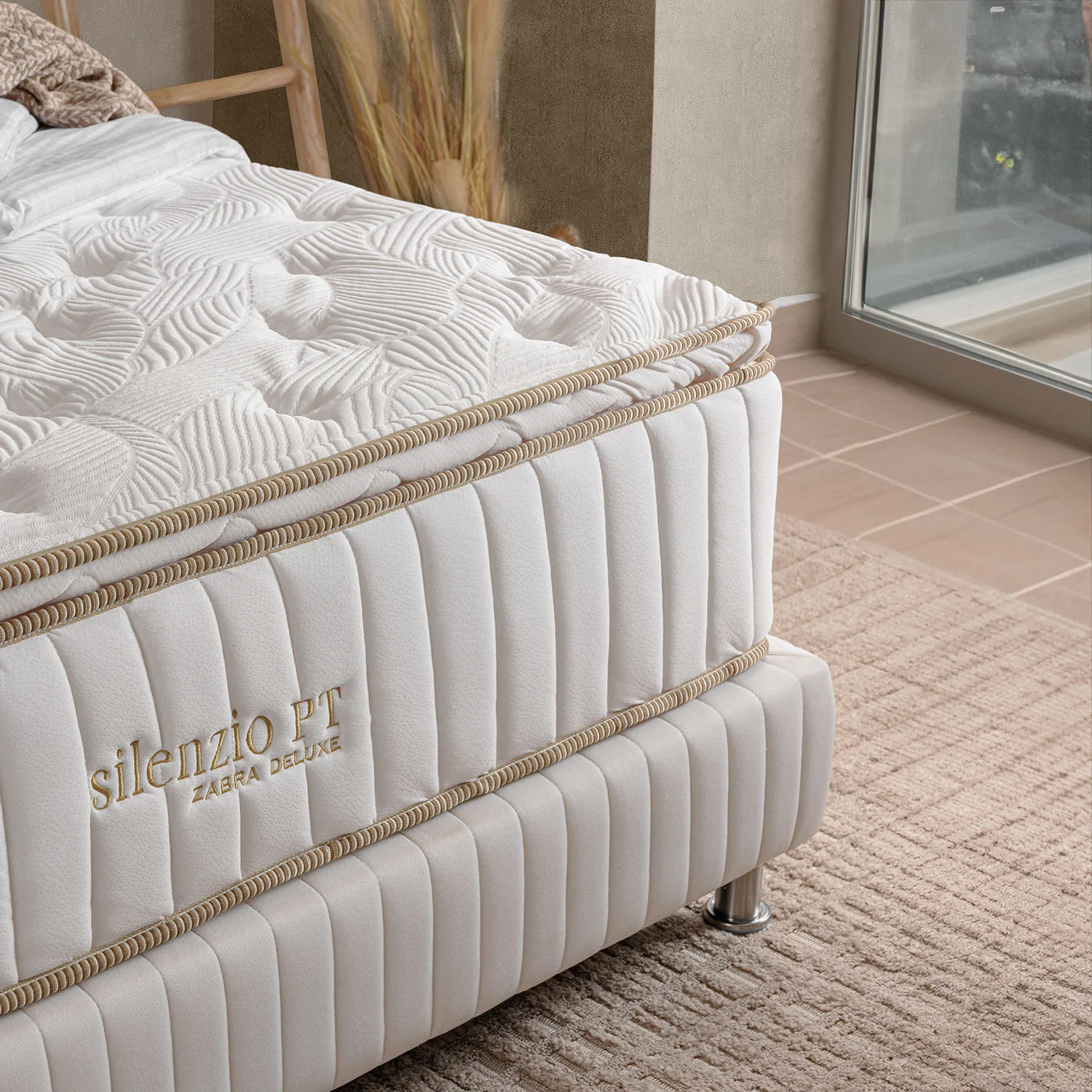 Combo Cama King Sabina Off White, Champaña + Colchon Silenzio Pillow Top + 2 Nocheros - Image 9
