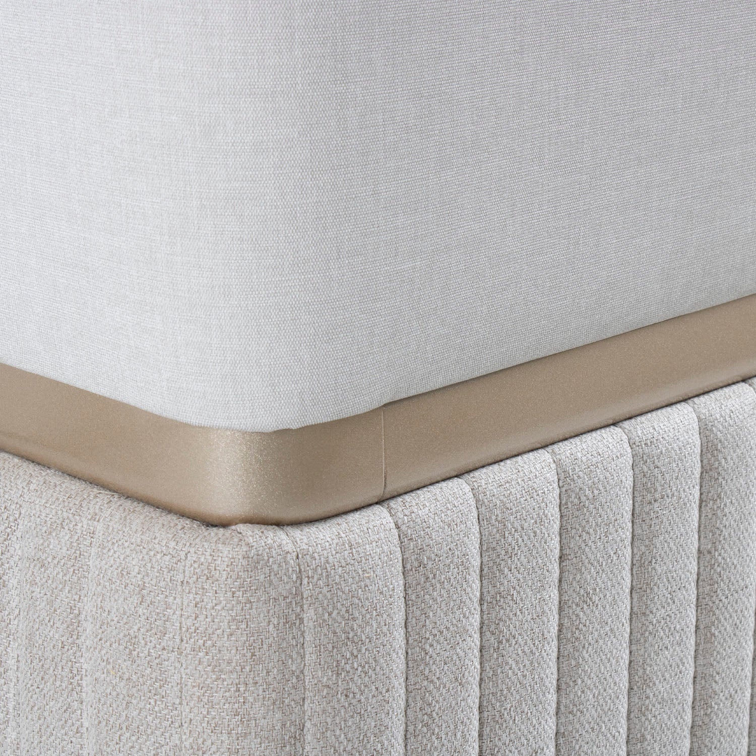 Sala Cama Dior Eurolino Blanco, Champaña 245x245, Espaldar Fijo, Brazo Desmontable - Image 7