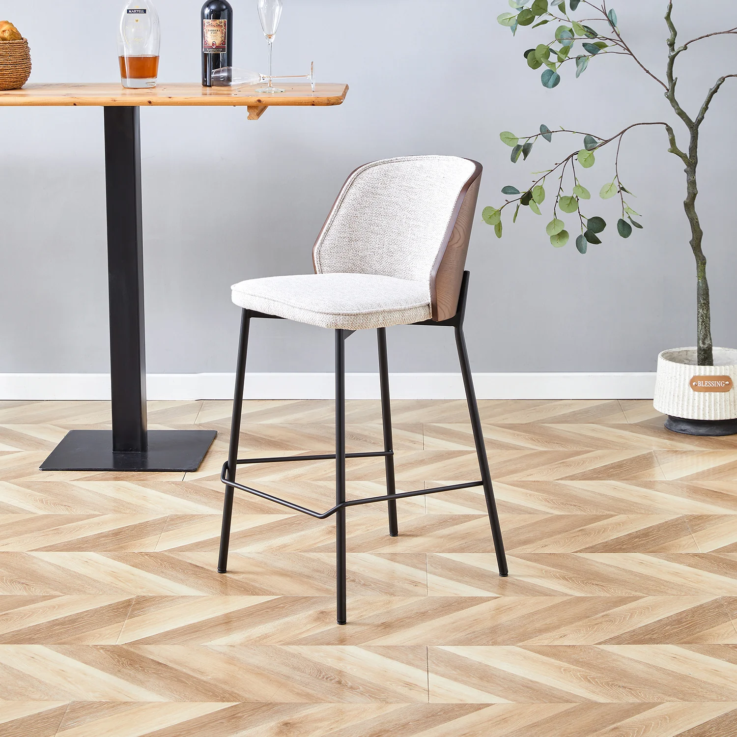 Silla para Barra Kim Beige, Nuez - Image 2